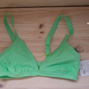 Lululemon Surf to Sand Booster Top Size 6